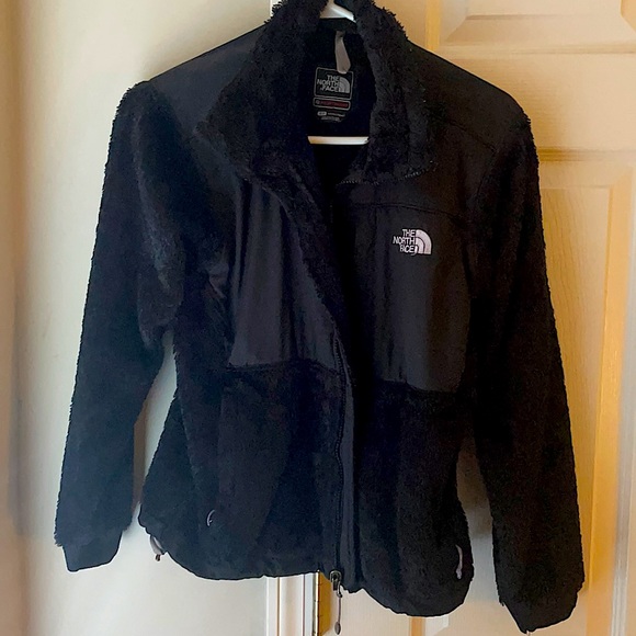 North Face faux fur, summit series Denali, black, size small, good condition